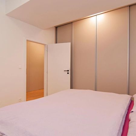Beautiful Apartment Братислава Экстерьер фото